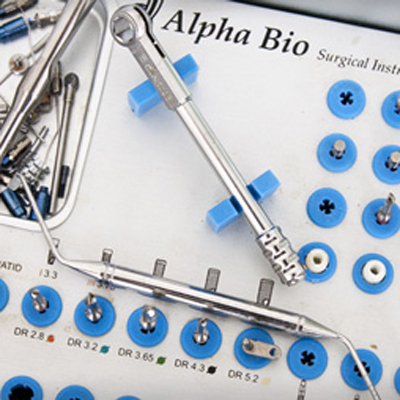 Зубные имплантаты «Alpha Bio»